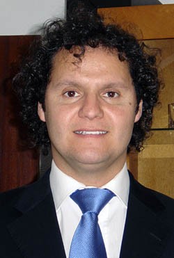 Photo of Dr. Filipe Serralva